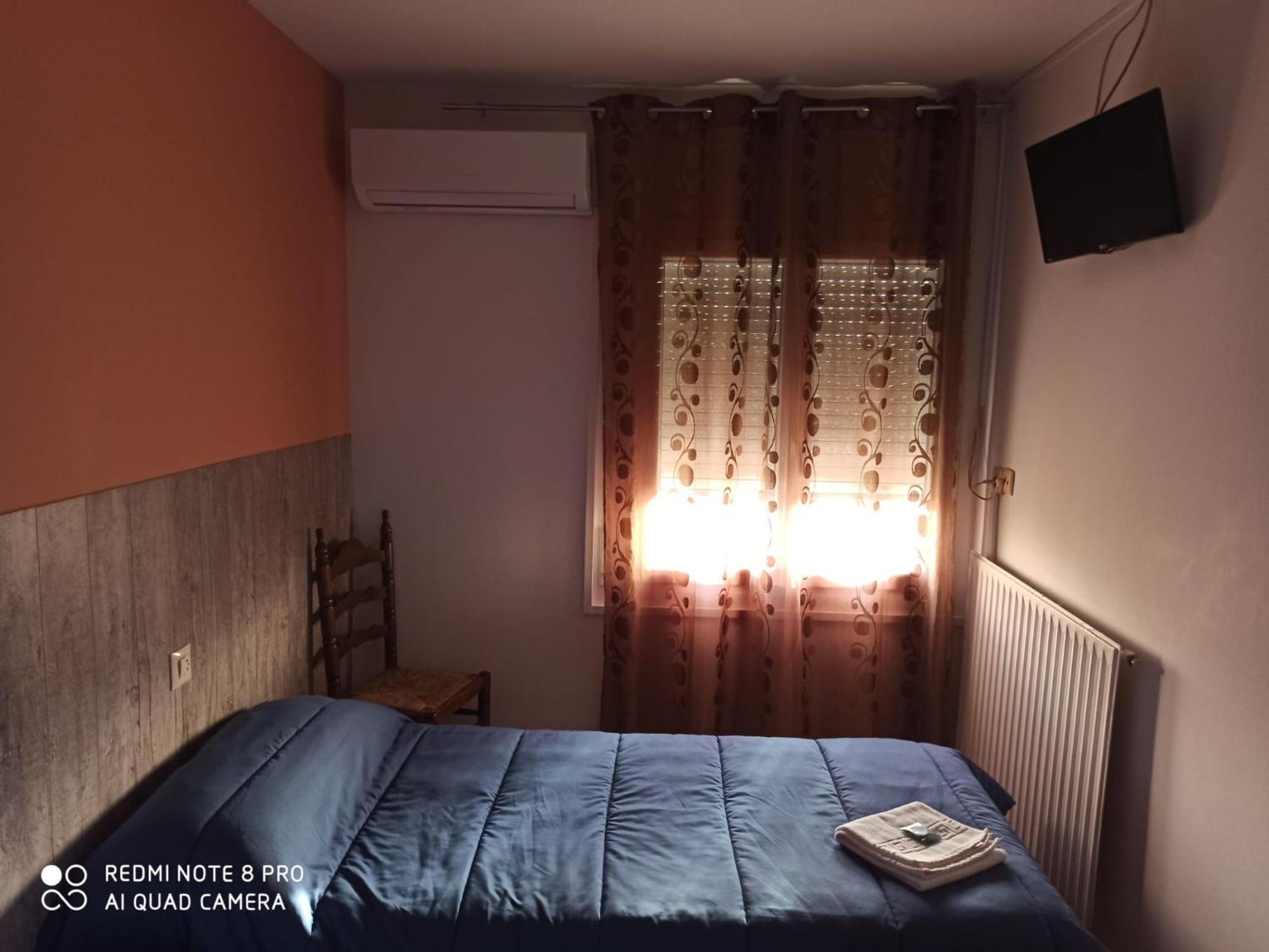 פיגוארז Hostal Galicia מראה חיצוני תמונה